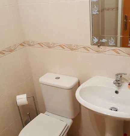 - T2 Old Town - 200m