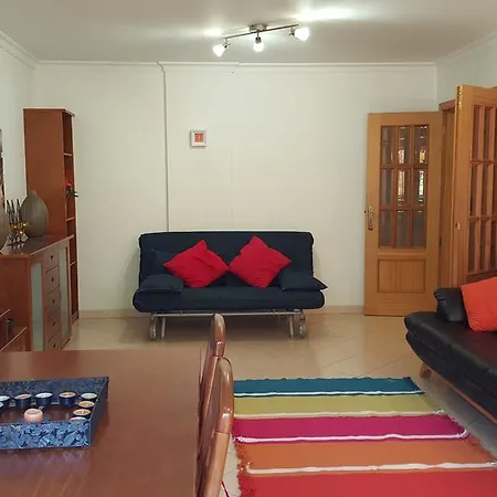 - T2 Old Town - 200m Apartment