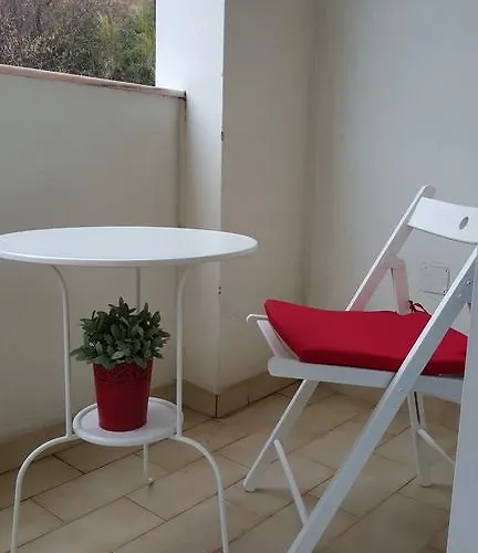 - T2 Old Town - 200m