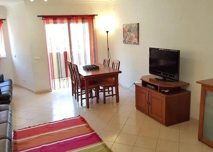 - T2 Old Town - 200m Αλμπουφέιρα