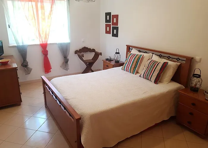 - T2 Old Town - 200m Διαμέρισμα Αλμπουφέιρα