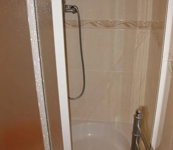 - T2 Old Town - 200m 公寓